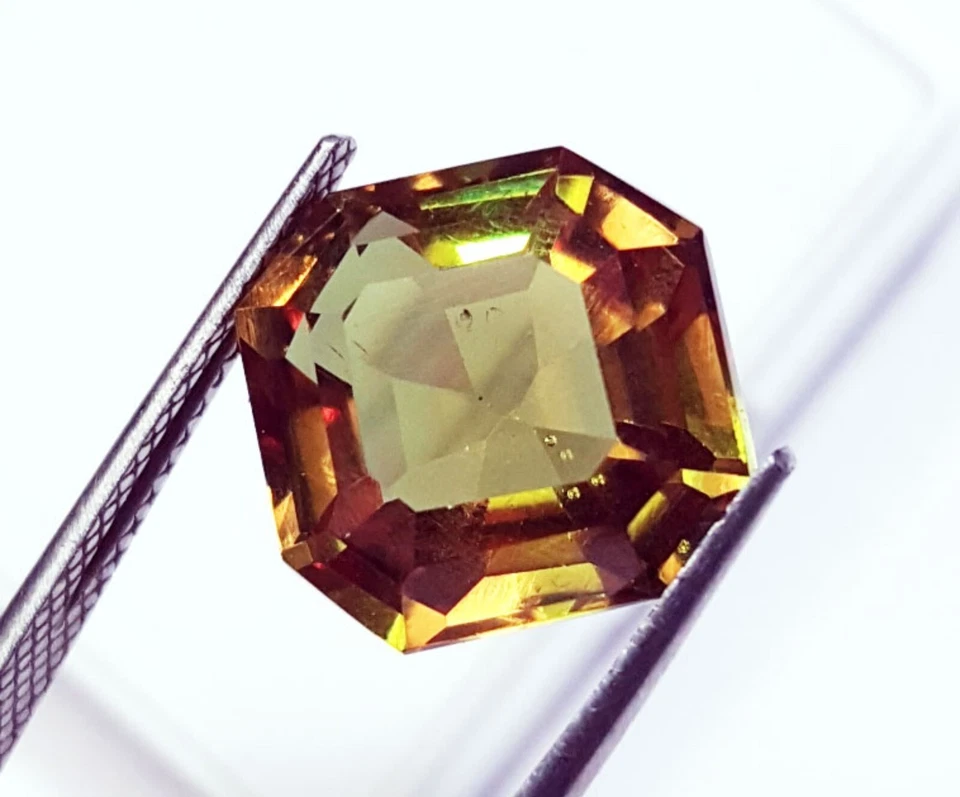 Piedra preciosa suelta certificada con cambio de color de alejandrita de 12,40 quilates con regalo gratis Foto 2 de 4