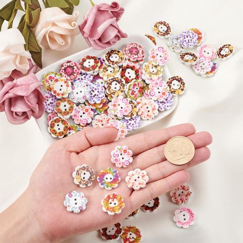 100pz Bottoni in legno fiore 2 fori colori misti stampati decorativi 19x3mm - Foto 5 di 5
