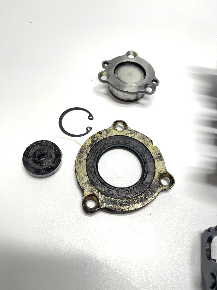 Engranajes de transmisión OEM Suzuki GSXR 600 2006 2007 Foto 2 de 4