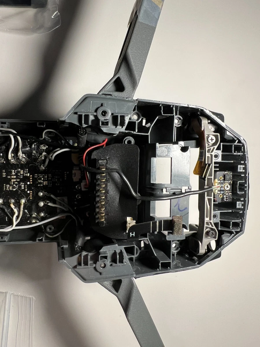 DJI Mavic 1 Pro For Parts. Missing or broken parts