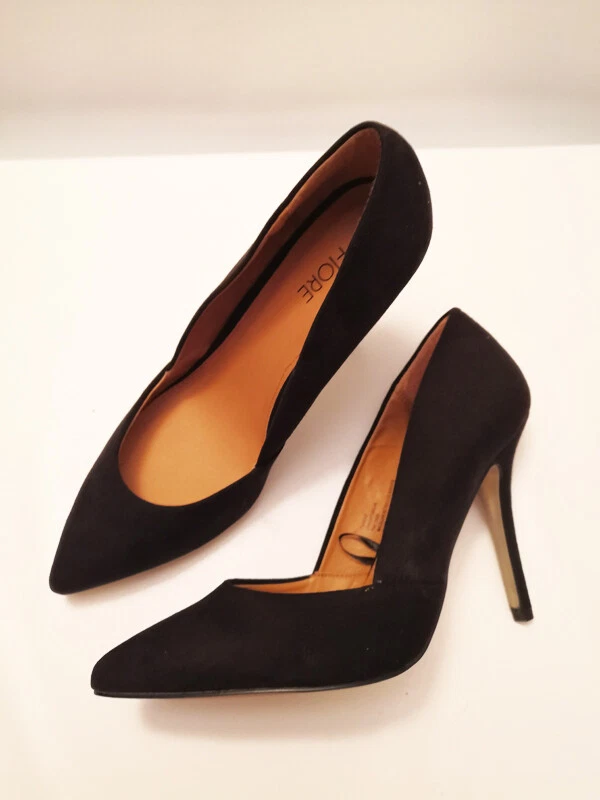 Best black suede deals pumps