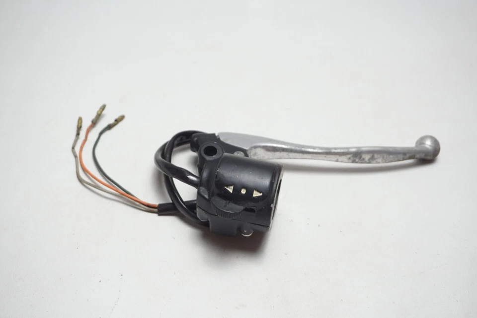 INTERRUPTOR DERECHO KAWASAKI A1 A7 C2SS C2TR GA2 G7T G3SS G3TR F2 F3 F4 KV75 MT1 NOS Foto 2 de 4
