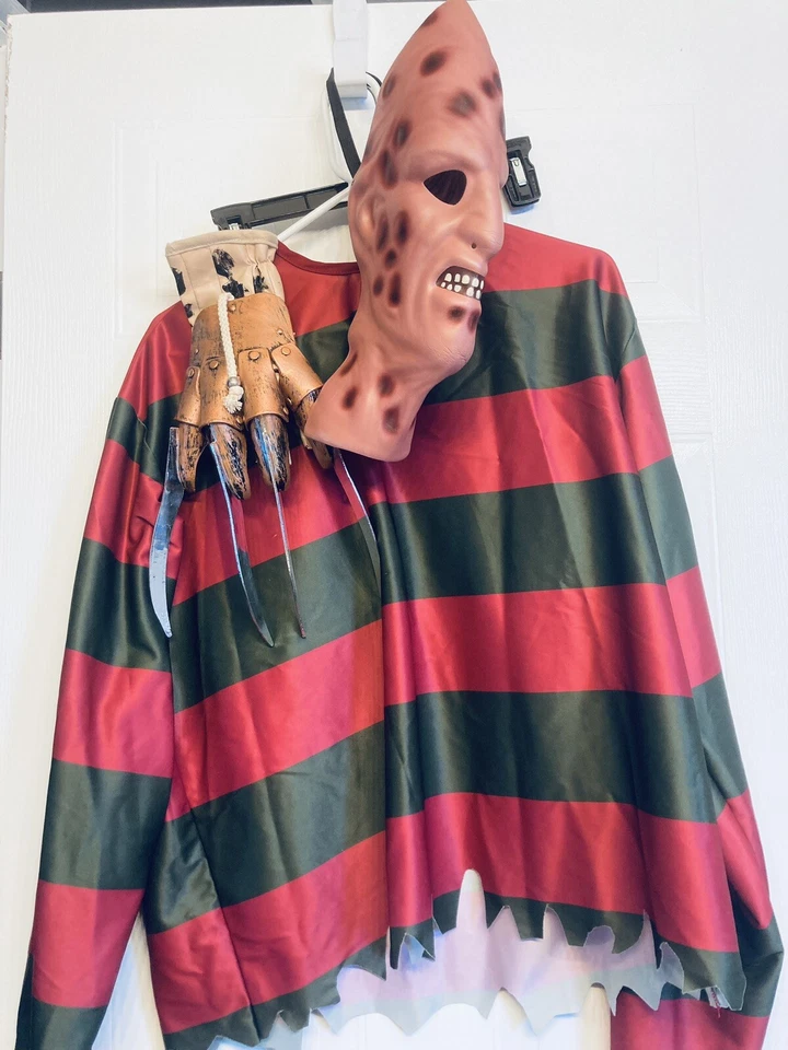 Pesadilla en Elm Street Freddy Krueger Adulto Hombre Disfraz Estándar Con Garra Foto 2 de 4
