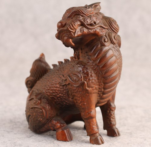 Netsuke Chinese Boxwood Handwork seat kirin Statue tea pet fengshui Art deco - Picture 1 of 8