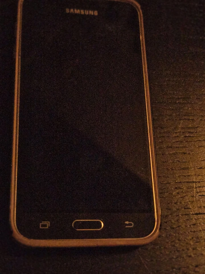 Samsung Galaxy Express Prime - 16 ГБ - титановый серый (AT&T) - Изображение 3 из 4