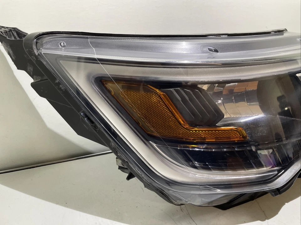 Ford Explorer 2016-2019 equipamiento policial faros pasajero derecho OEM 0797 Foto 2 de 4