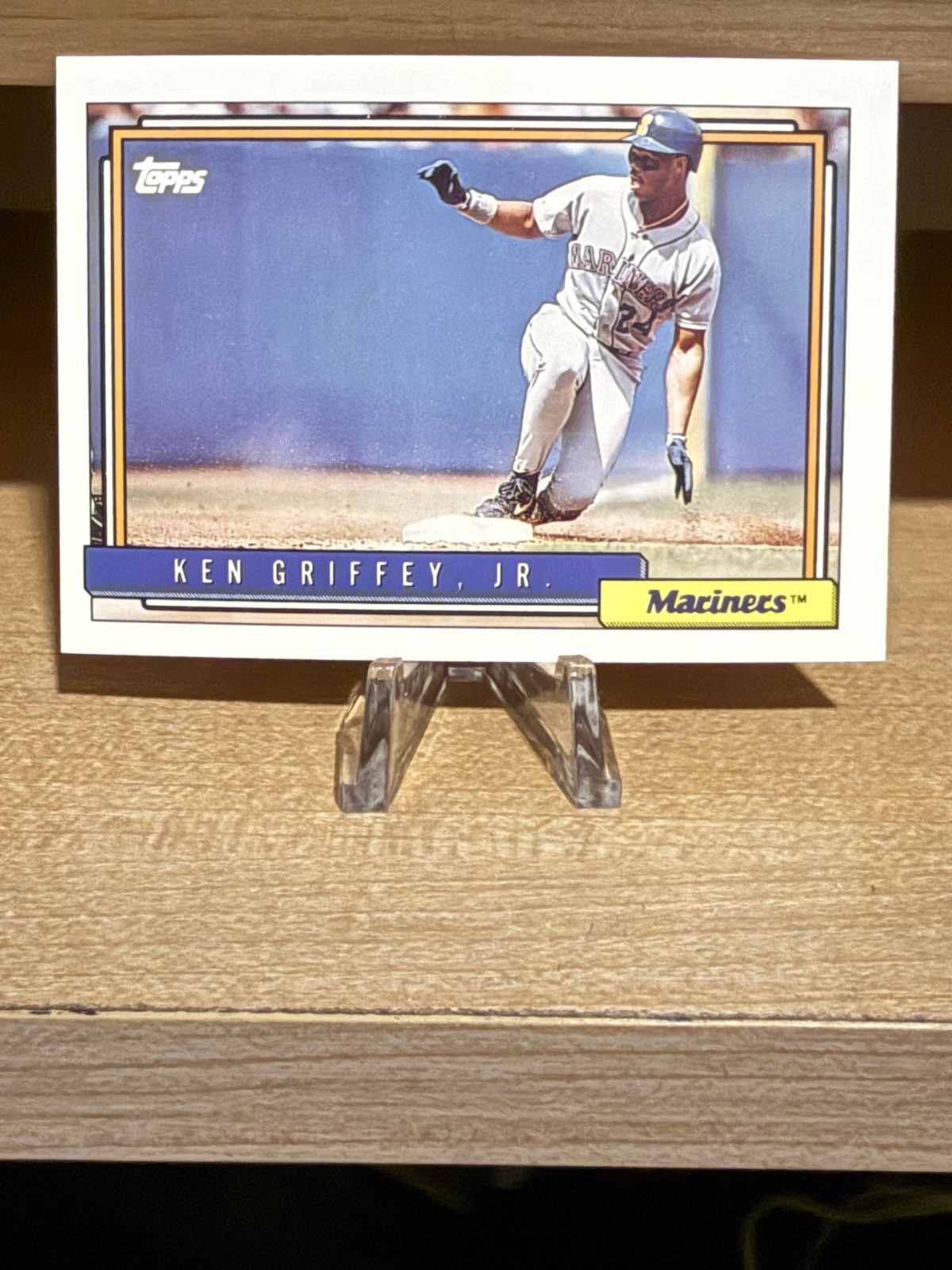 1992 Topps Baseball MLB Ken Griffey Jr. Seattle Mariners Card #50