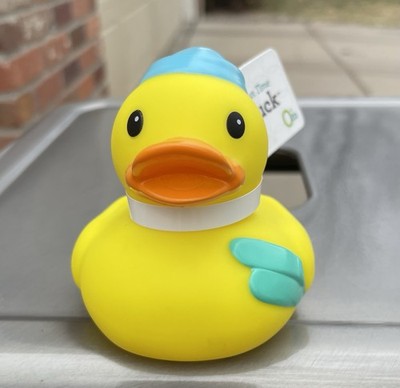 Infantino Rubber Duck WINTER   Skis Toy NEW Bath Fun Jeep Giveaway Beanie Scarf