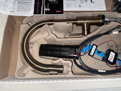 For Parts - Delta 9159TV-CZ-DST, Pull Down Kitchen Faucet - Champagne Bronze