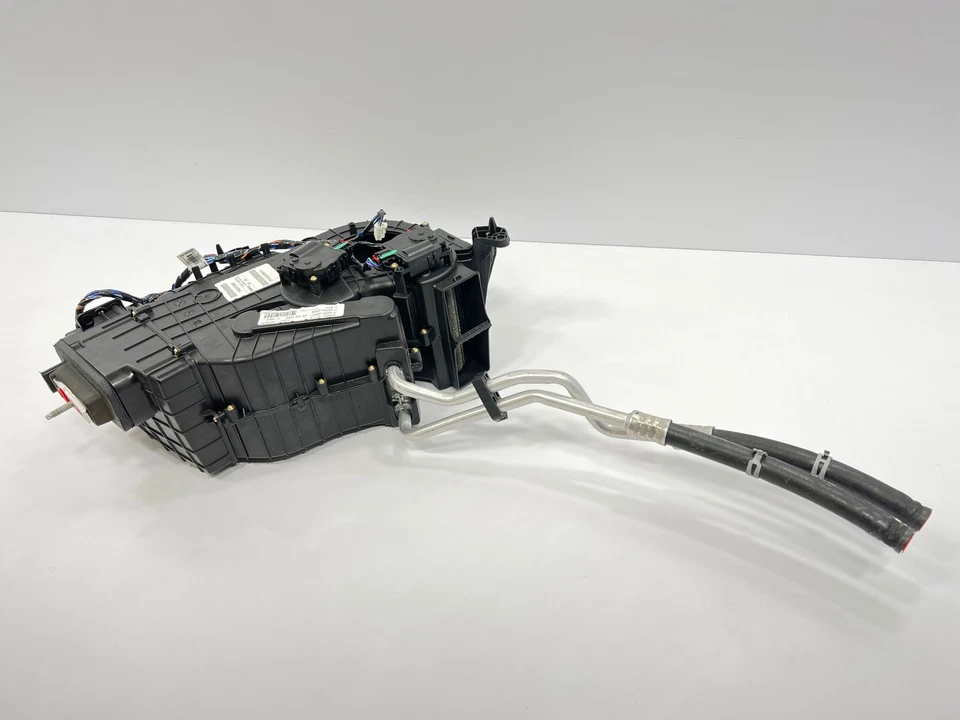 Chrysler Pacifica 2020 carcasa térmica trasera 68342100ac 68313473aa Foto 2 de 4