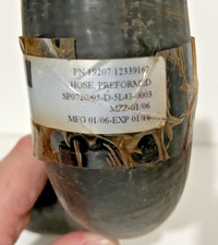 NSN 4720011873386 HMMWV US Army Schlauch unten