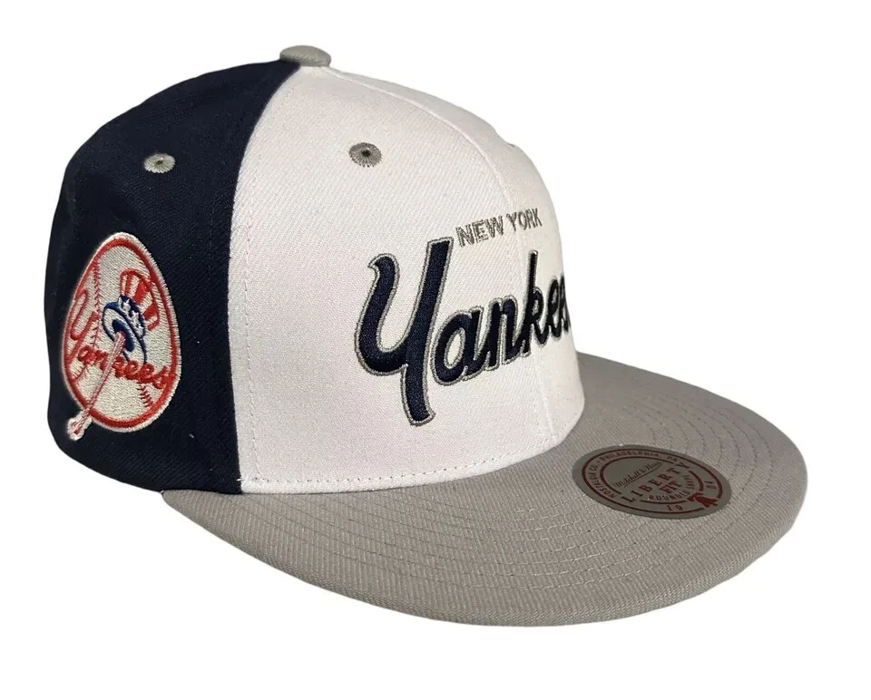 New York Yankees Hat Snapback Script White Navy Blue Mitchell & Ness OSFM - Image 2 of 4