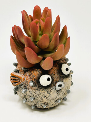 4.5'' SUSHI Coral BLOW FISH Blob House Mini pot WITH faux PLANT as shown