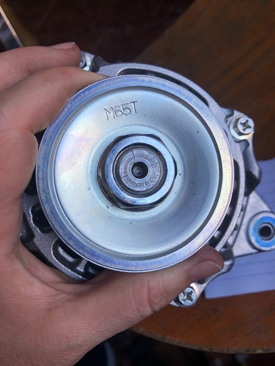 Mitsubishi 31A68-00402 A7T02071C Alternator - 12V, 50A (original