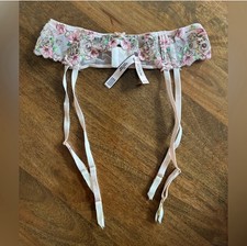 New VS dream angel floral embroidered garter belt Size xs/s pink