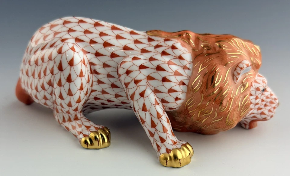 🦋 NEW in BOX HEREND 6.25” LION Drinking Rust Fishnet Cat Figurine ($627 Retail) - Image 3 of 4