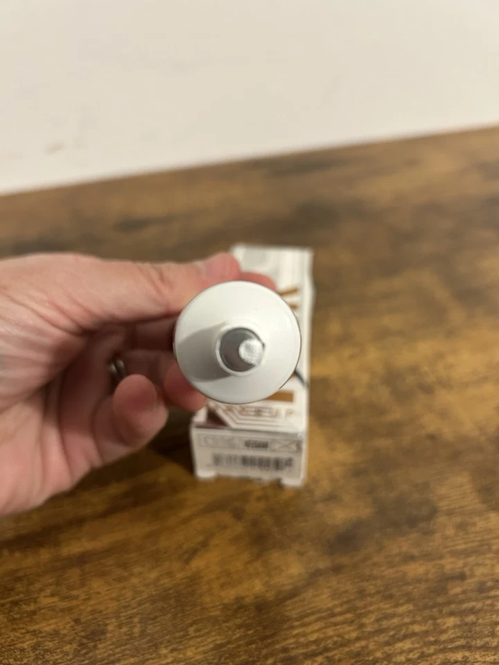 牛奶化妆仿生发光保湿液体照明器仿生发光现实 — 第 3/4 张图片