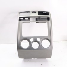 2004-2012 Chevy Colorado Canyon Radio Bezel Center Dash Trim W Vents Nice