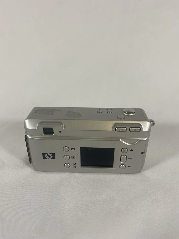 HP Photosmart 435 3.1MP Compact Digital Camera Silver Tested Free Aus Ship - Image 3 of 4