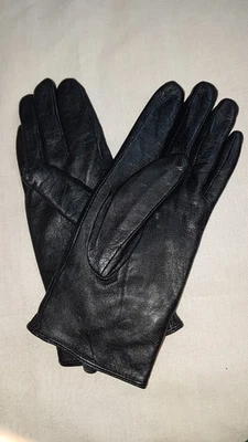 gants femme, cuir d'agneau ,noir taille L (mais convient taille M) , doublure - Photo 1/4