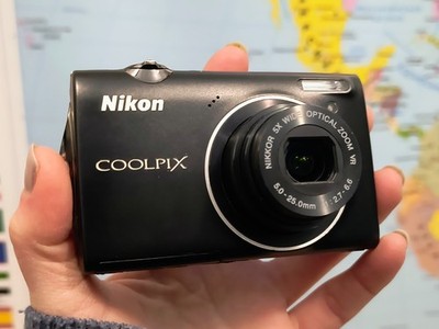 Nikon COOLPIX S5100 12.2 MP Digital Camera - Black Fully Working