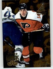 1995-96 Pinnacle Zenith Gifted Grinders John LeClair #7