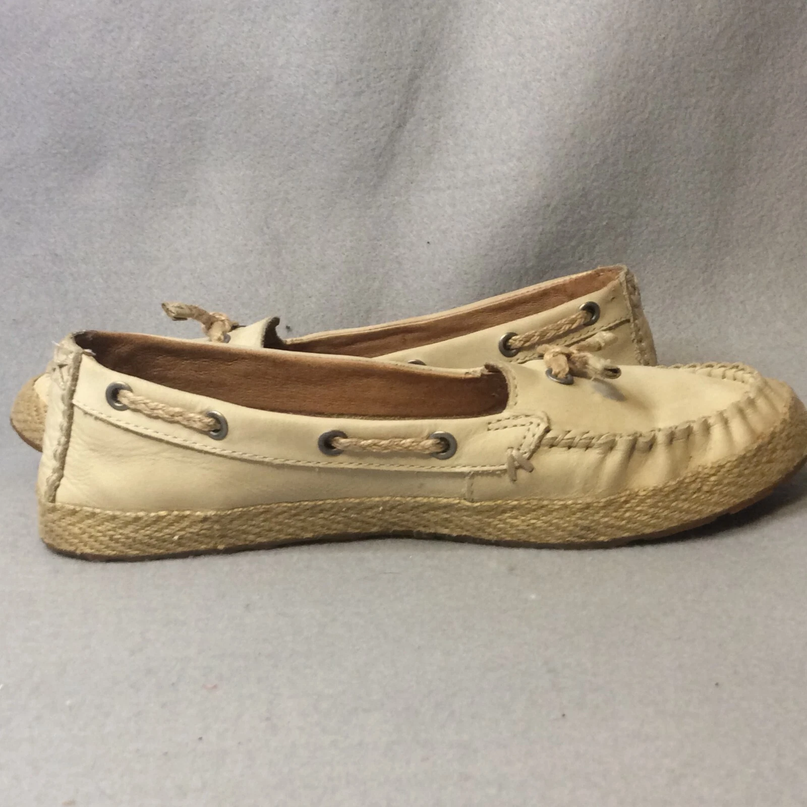 Scarpe Ugg Chivon donna 6 5 marrone chiaro pelle mocassino ponte barca cordino sisal