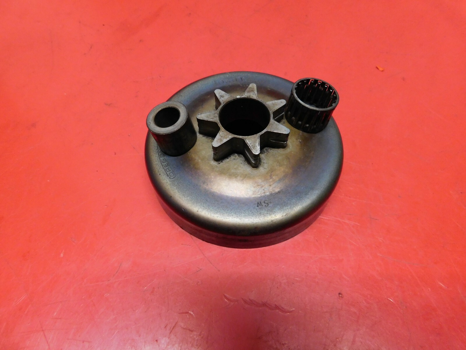 Homelite XL12 Chainsaw Clutch Drum Box 2504 K-image