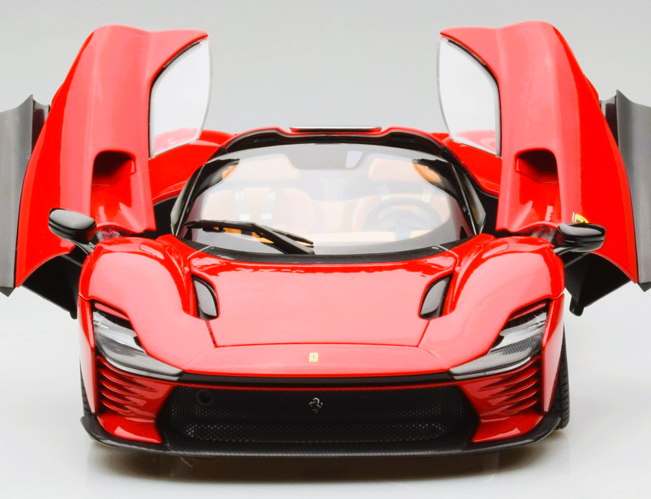 Ferrari w/ V12 Engine in Le Mans Race Car Custom Built Metal Body1:18SCALE MODEL