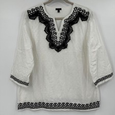 Talbots White Black Embroidered Lace V Neck T...