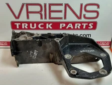 PETERBILT  02-03115M001R BRACKET-FRONT SPRING DRIVE REPLACES 02-02516M001R