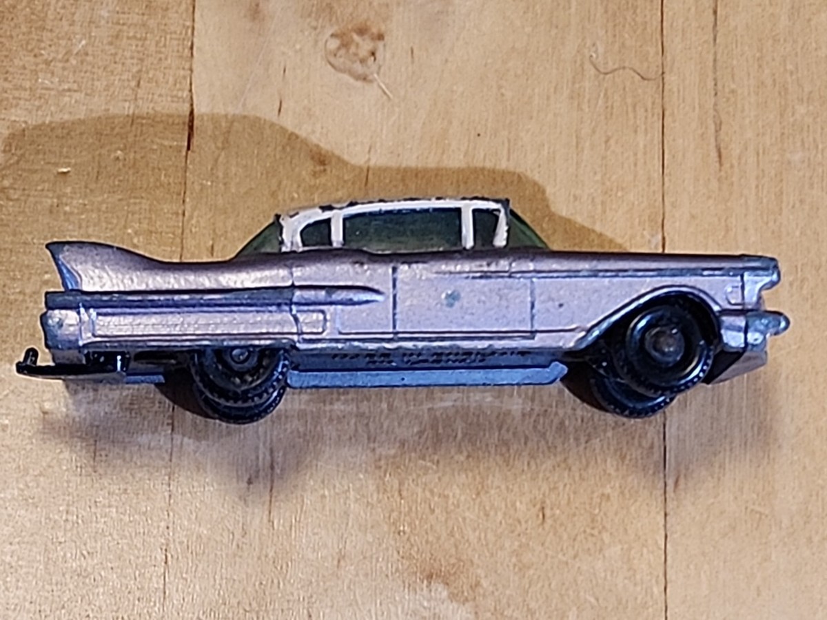 Jouet Ancien Matchbox Lesney - Cadillac Sixty Special N°27 - Échelle 1:64 - Fabriqué Au Royaume-Uni