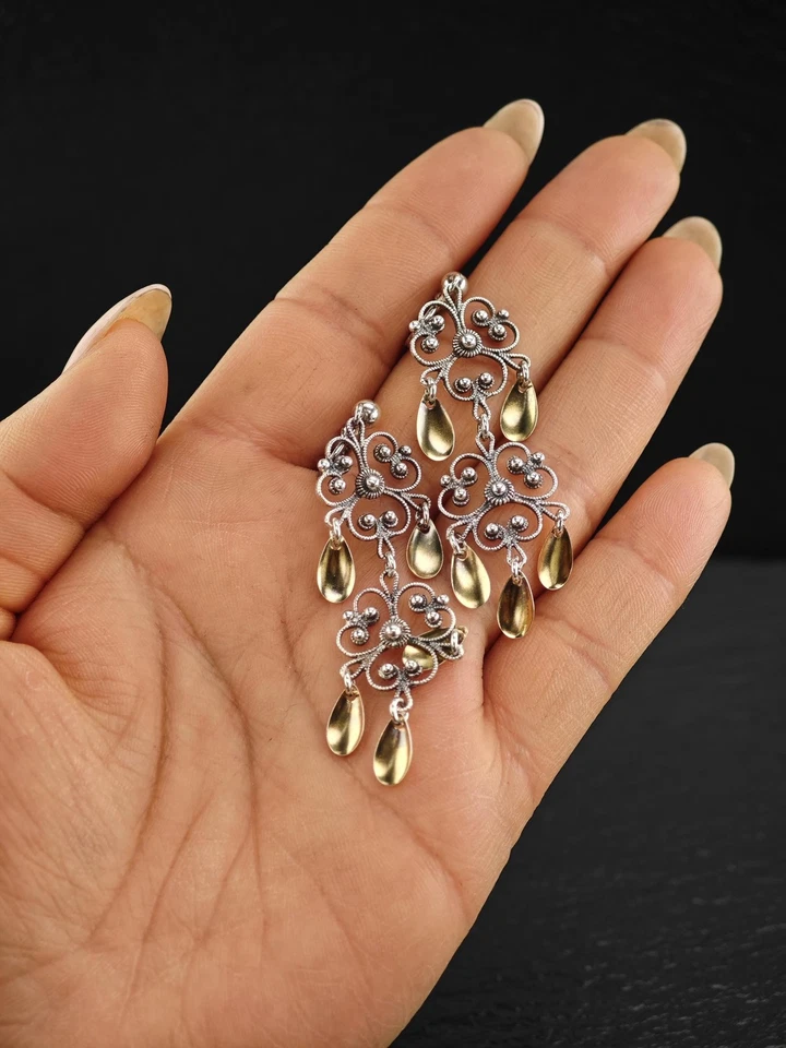 Pendientes de plata de ley con tornillos florales de oro de David Andersen tempranos Foto 2 de 4