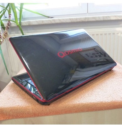 Qosmio X500Spezial Design 18 Zoll Harman kardon 1TB SSD Windows 11 16GB RAM