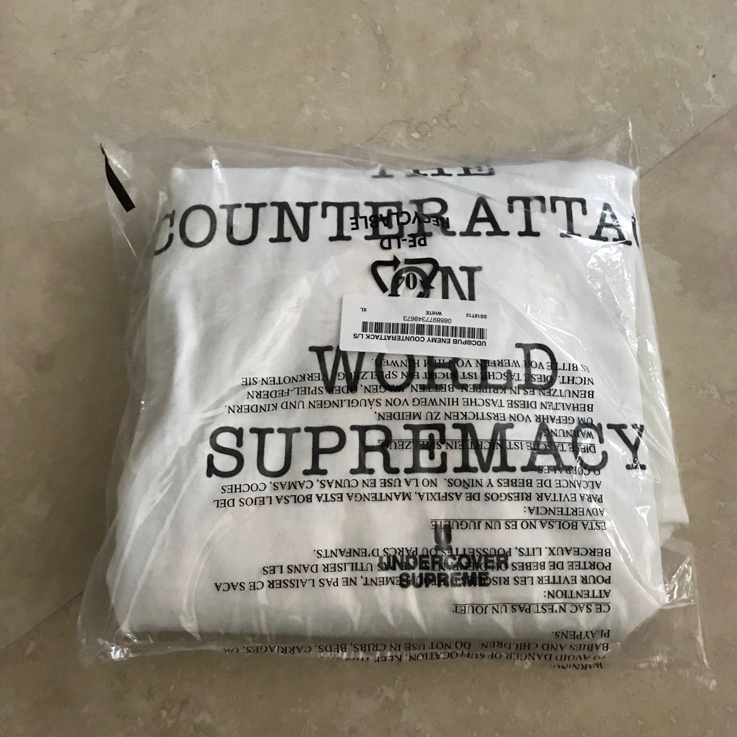 T shirt SUPREME PUBLIC ENEMY UNDERCOVER L/S blanc taille XL peur d'une planète noire