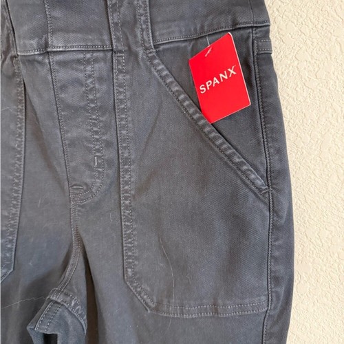 Spanx Stretch Twill Ankle Cargo Pant Women's Size S Petite Washed Black NWT 1348 - Picture 2 of 5