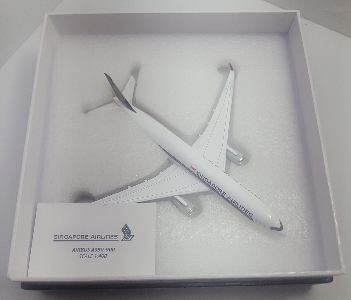 Singapore Airlines A350-900 model scale 1:400 Open Box | eBay Singapore Airlines A350-900 model scale 1:400 Open Box | eBay