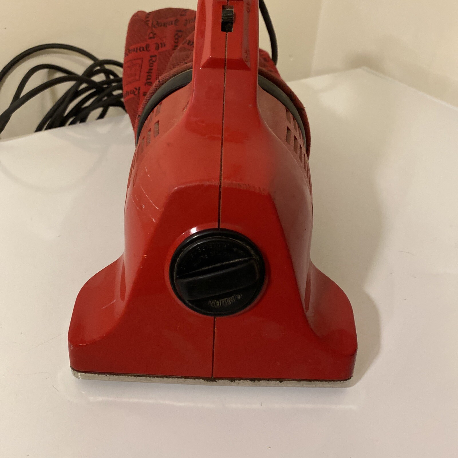 Royal Dirt Devil Hand Vacuum Handheld Vacuum Model 103,tested, Color