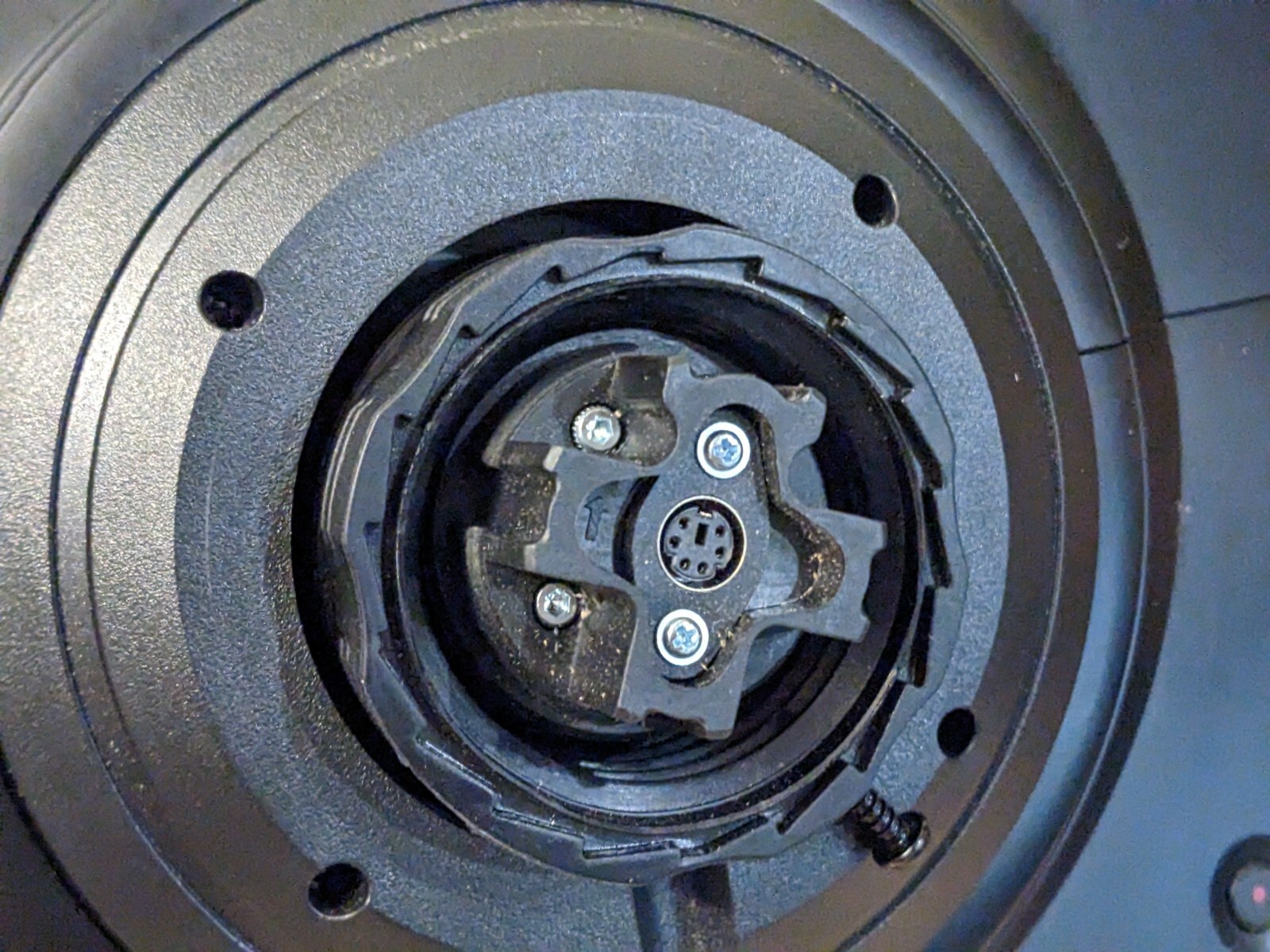 Thrustmaster TSXW Servo Base force feedback for Xbox PC racing wheel