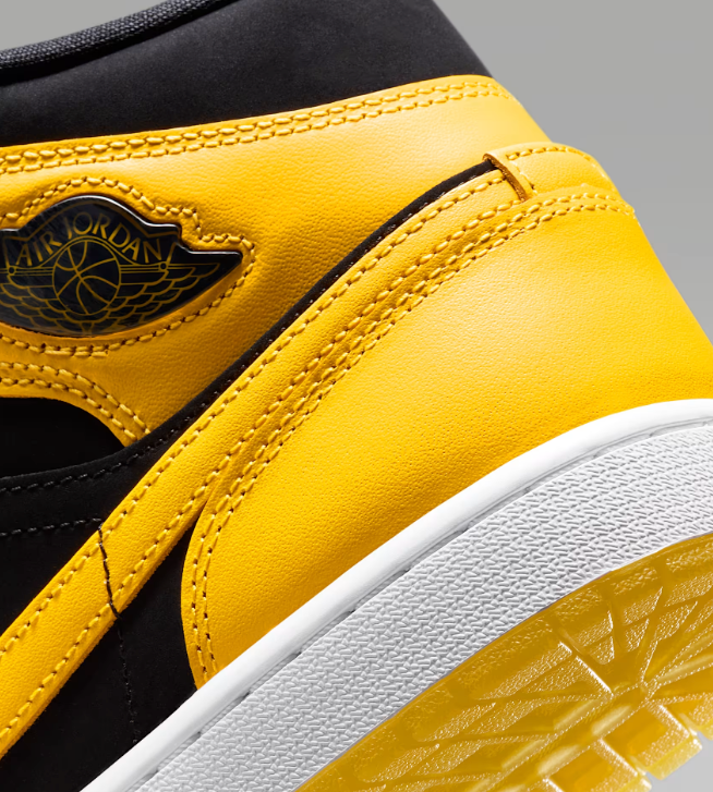 Nike Air Jordan 1 Mid SE Black White Varsity Maize HJ6654