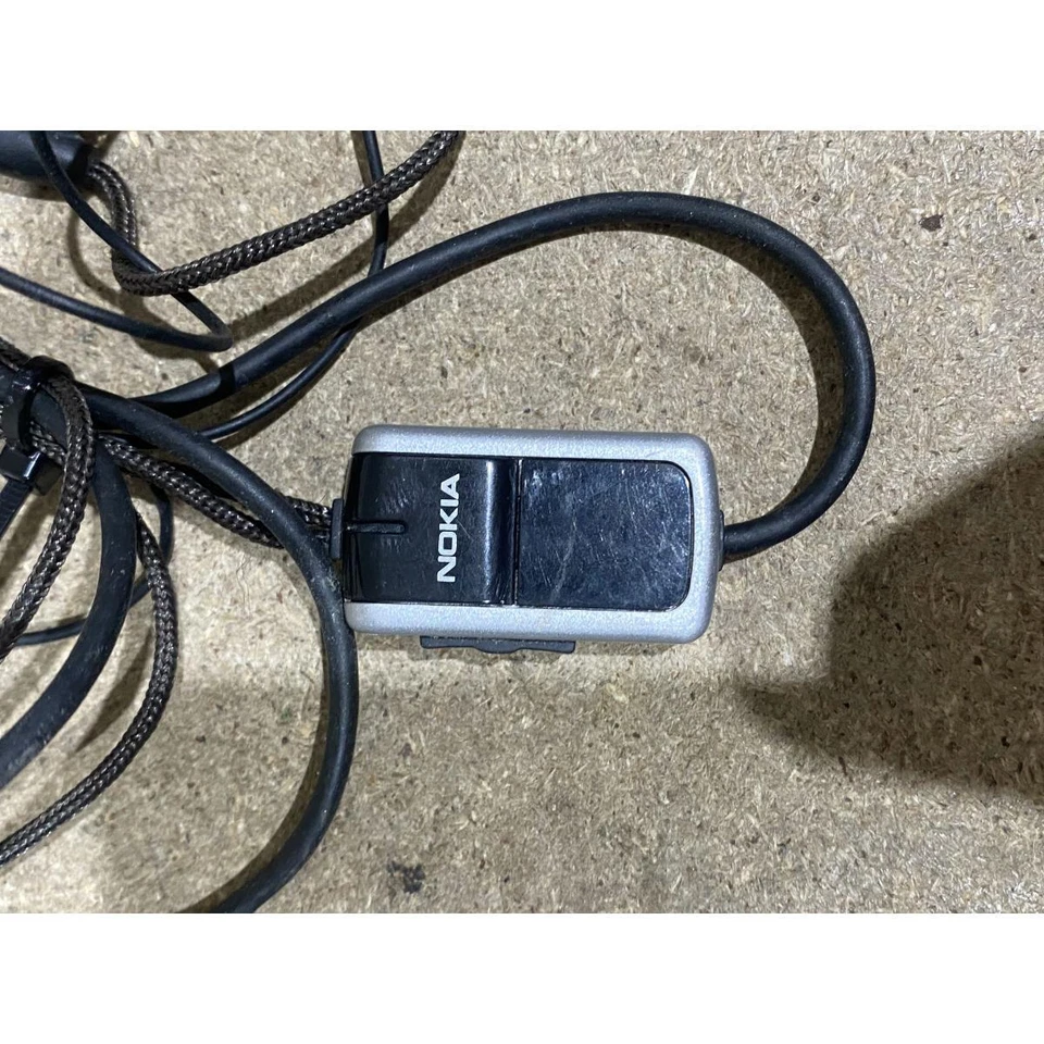 Nokia HS-23 In-Ear Handsfree Headset Black Volume Control for 7250i, 7210 Phones - Image 2 of 4