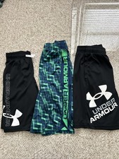 Boys 3 Pc Set Under Armour Size L Shorts