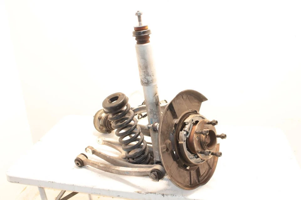 08-13 BMW M3 Passenger Right Rear Suspension Assembly with Electronic Damping - Изображение 4 из 4