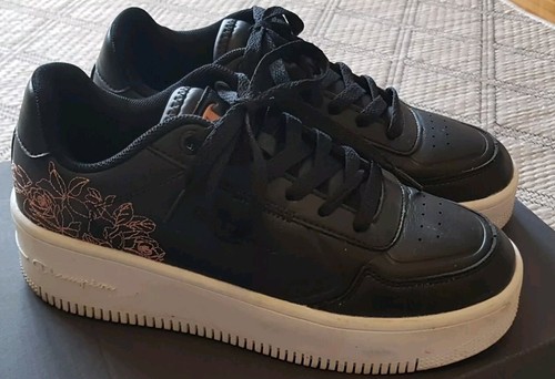 COMFY BLACK PLATFORM TRAINERS EMBROIDERED DETAIL UK 4 WORN ONCE! EXCELLENT - Picture 1 of 5