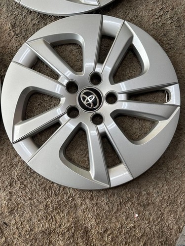 Toyota Genuine Prius 50 series, 4 pieses 15" wheel caps, Used beautiful From JPN - Picture 5 of 10