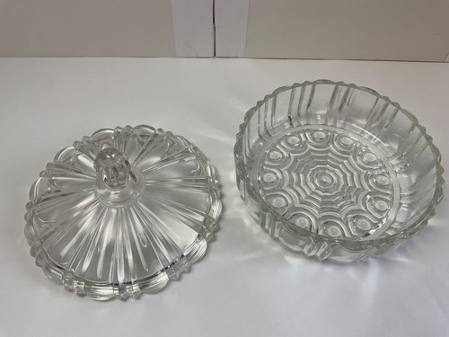 Crystal/Glass Candy Dish with Lid Bowl Clear Display Decoration Keys 7" In. Wide - Picture 4 of 10