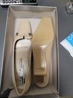 Peter Kaiser Ladies Shoes New Taupe Kitten Heels Low Pump Shoes New Size 10 1/2 — photo 3