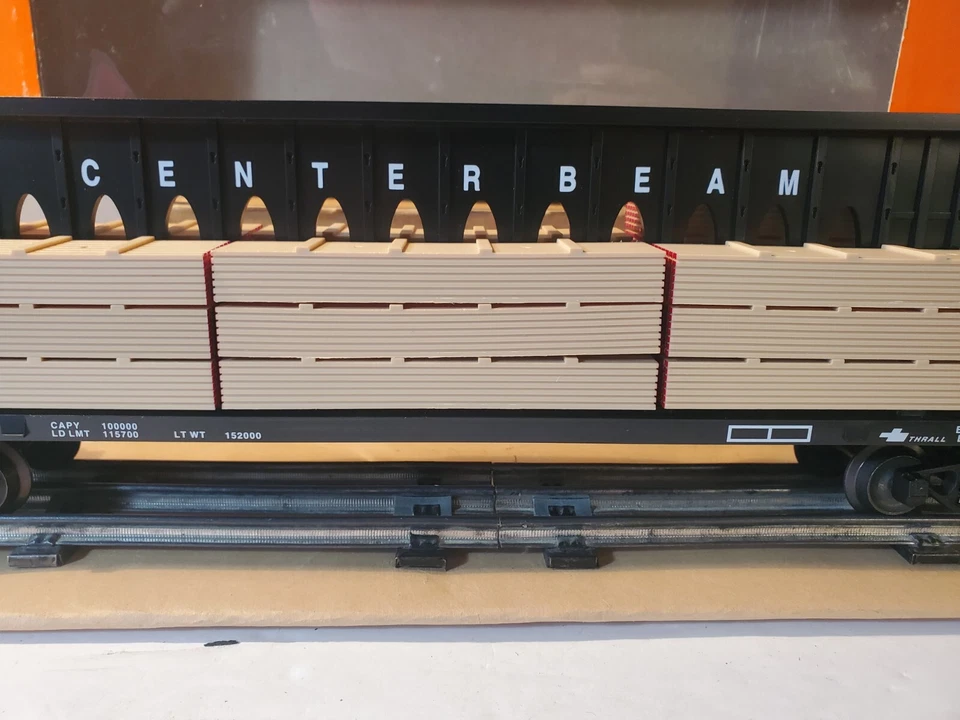 Vintage 1994 Lionel 6-16399 Western Pacific I-Beam Flatcar w/Wood Loads OB - Image 4 of 4