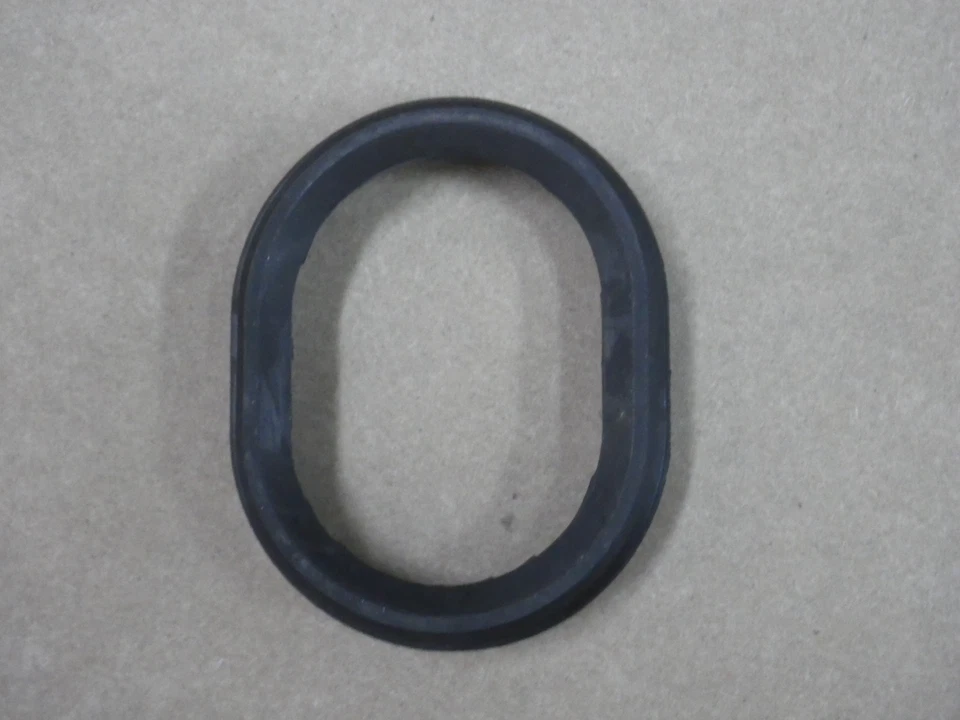 Honda CT110 1980-1986, carcasa de filtro de aire Trail 110 ojal de goma (solo ojal) Foto 2 de 4