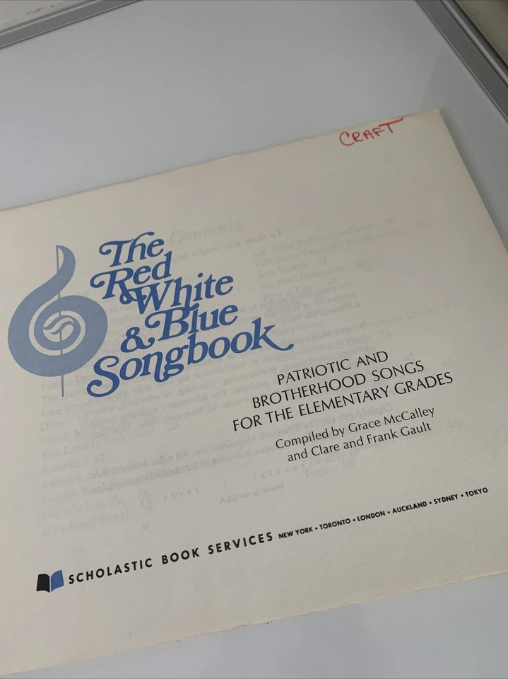 1977 The Red White & Blue Songbook Scholastic Patriotic Brotherhood Songs Spiral - Image 3 of 4